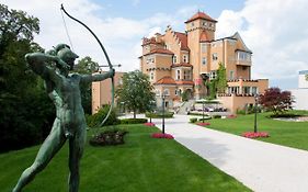 Hotel Schloss Moenchstein